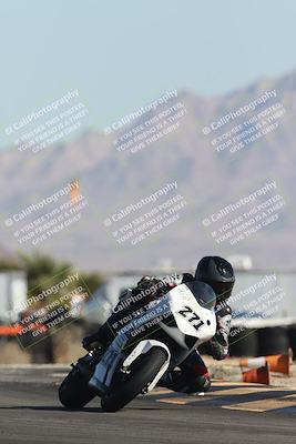 media/Oct-30-2025-Racers Edge (Thu) [[dabbdaf680]]/2-A Group/Session 2 (Turn 16)/